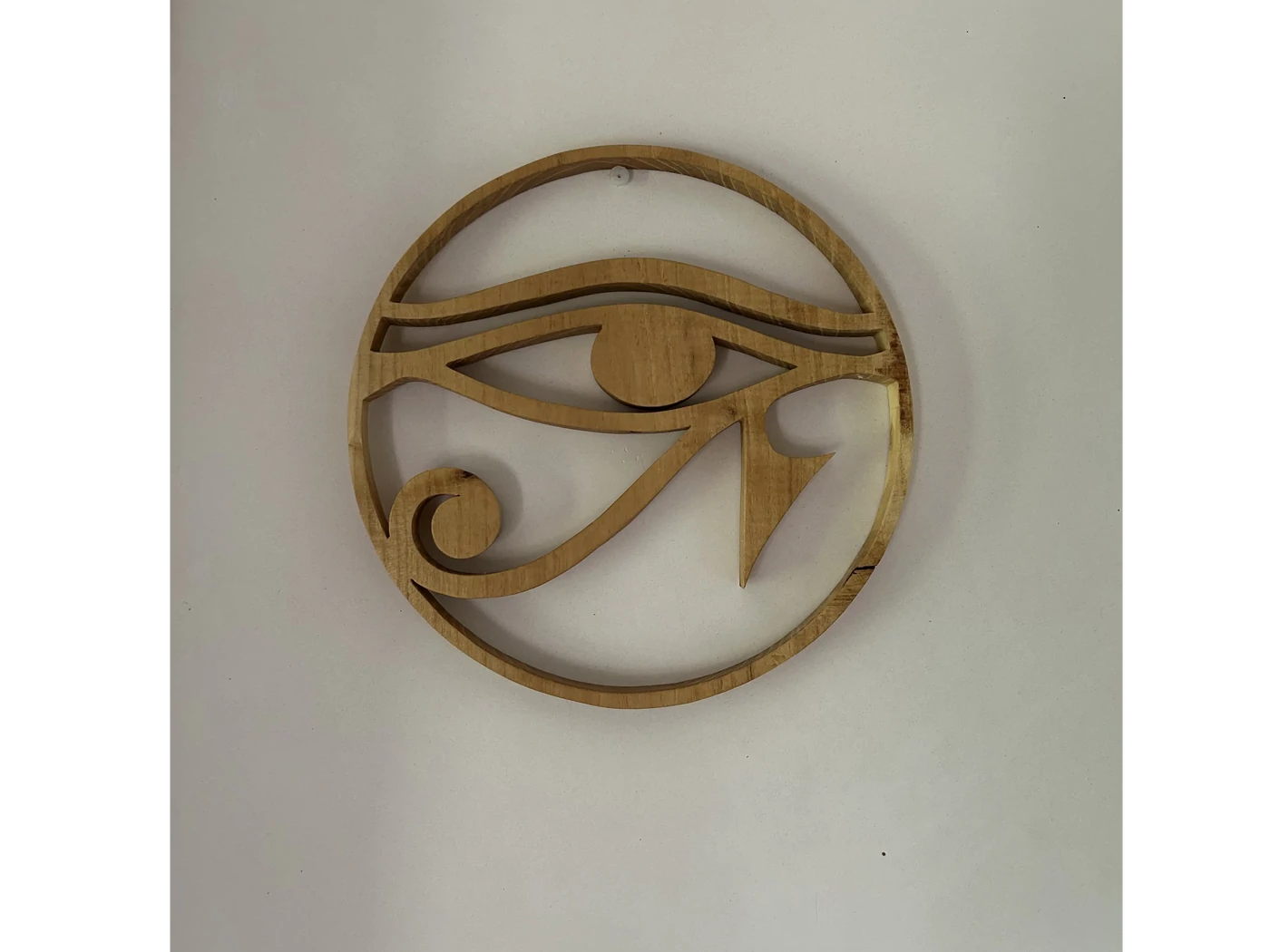 L'oeil d'Horus - en bois d'acacia - 27 cms - Sur commande à partir de 45€